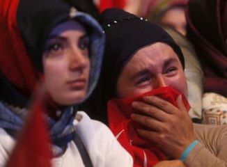 Şehit Halisdemir'in Babası Konuştu Meydandakiler Gözyaşlarına Boğuldu