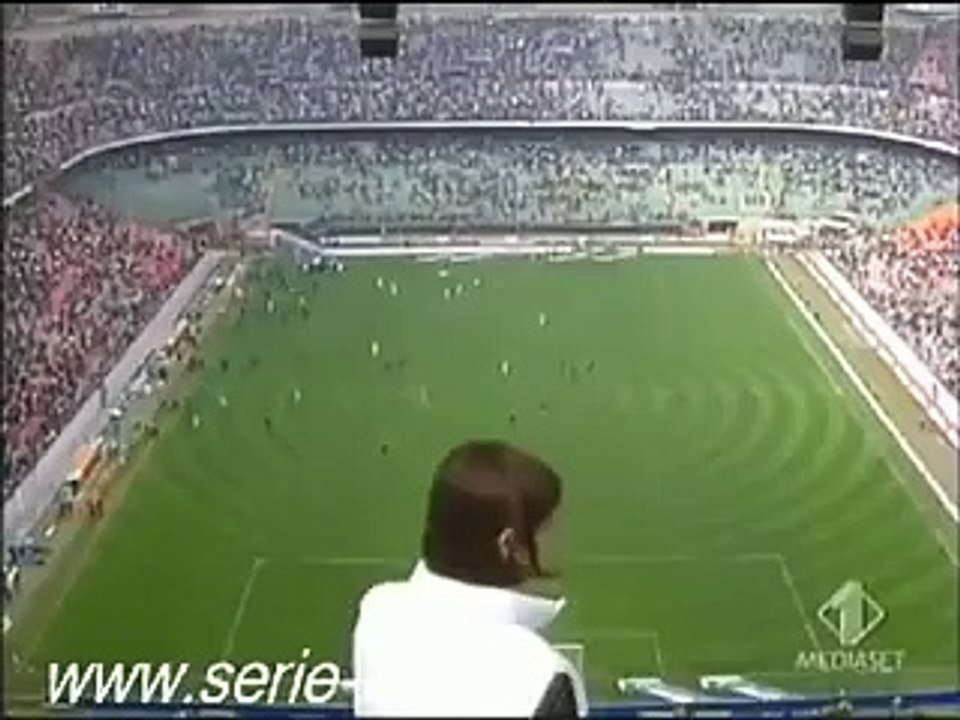 Sahaya motosiklet fırlatmak