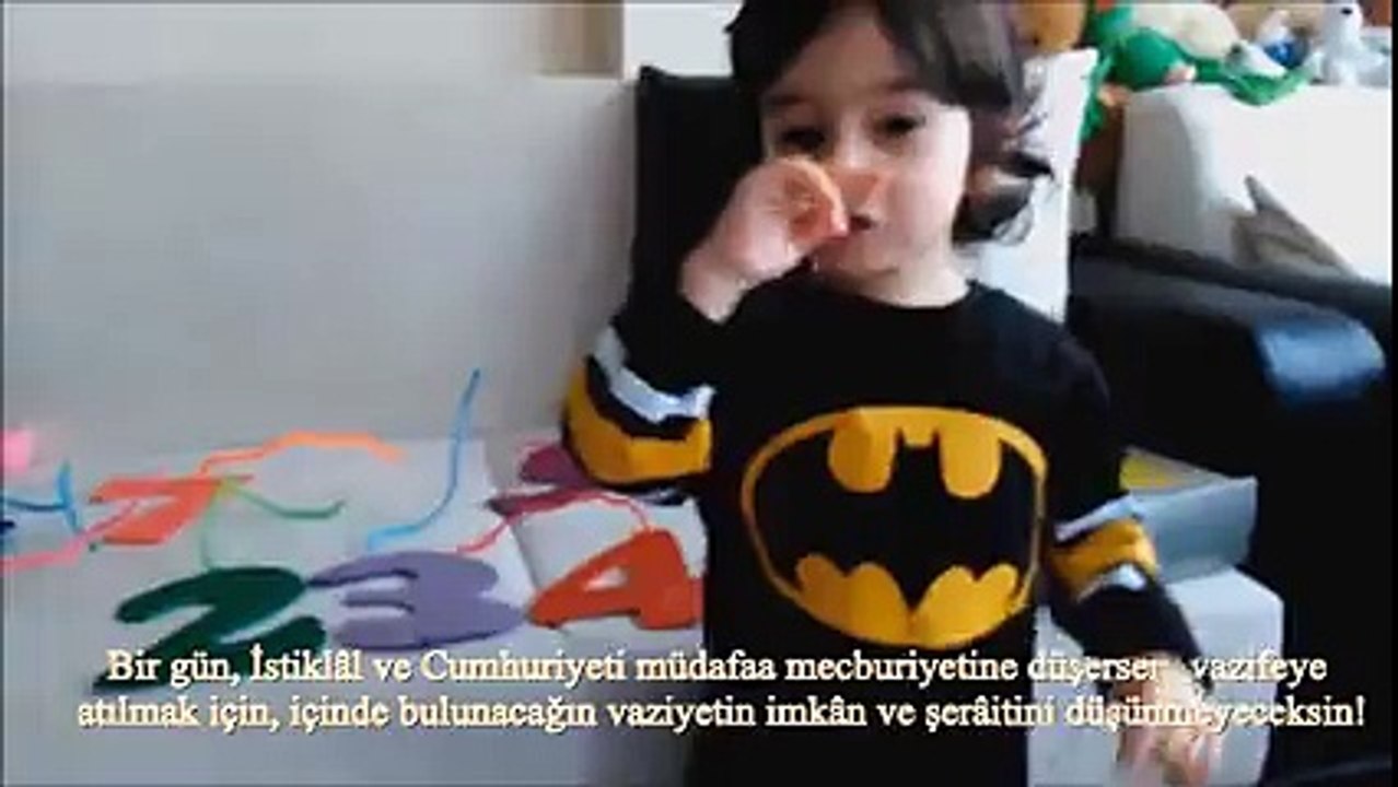 33 Aylık çocuktan Atatürkün Gençliğe Hitabesi