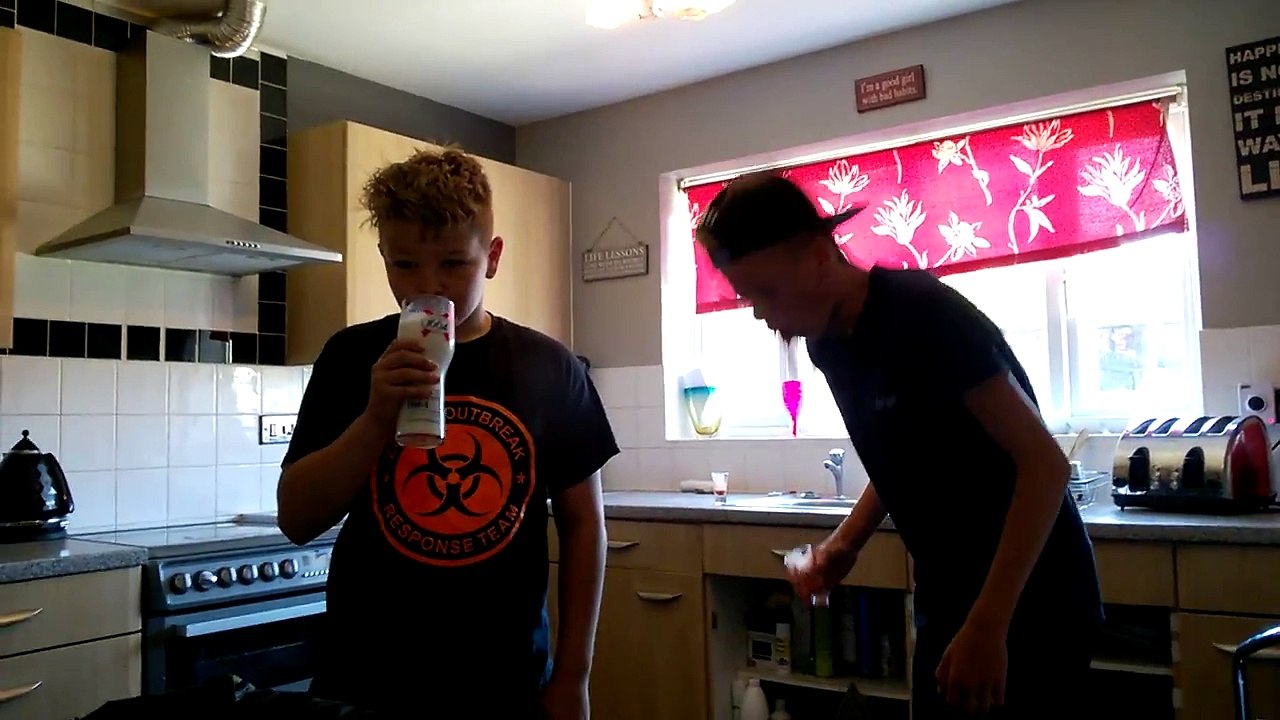 Shot of Hot Chilli Sauce (Warning Vomit)