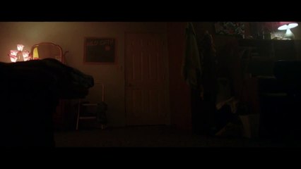 It Follows - Extrait (2) VO