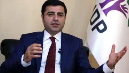 Demirtaş: Dört Siyasi Parti Bir Araya Gelip Tek Başına Anayasa Yapamaz