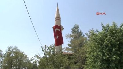 Diyarbakır Anne ve Kızı Göz Yaşları Arasında Toprağa Verildi