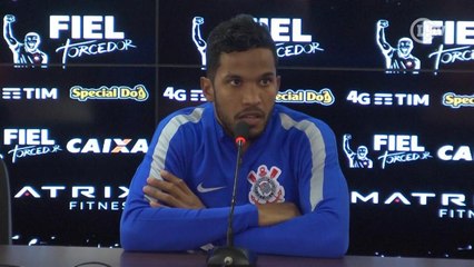 Yago lamenta desfalques, mas confia no 'zen' Cristóvão para Corinthians reagir