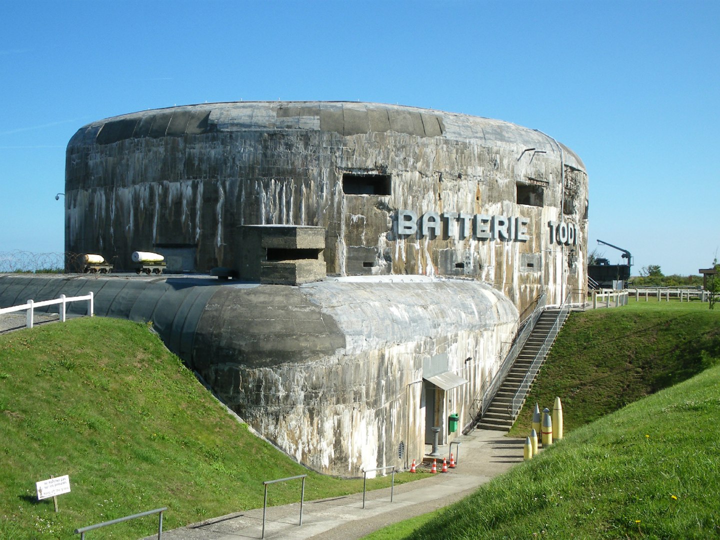 Musée du Mur de l'Atlantique - Batterie Todt - Vidéo Dailymotion