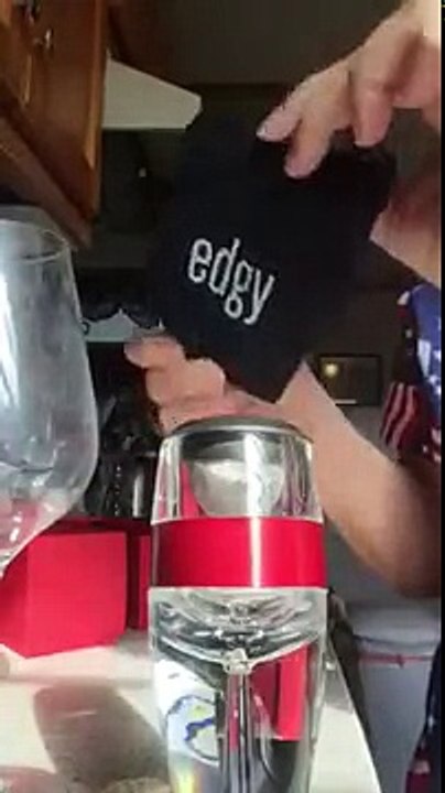 EDGY Wine Aerator Gift Set Review, An Aerator That Gives Your Wine a Subtle But Wonderful Taste Boos