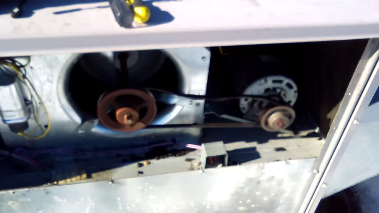 Bad fan belt !!