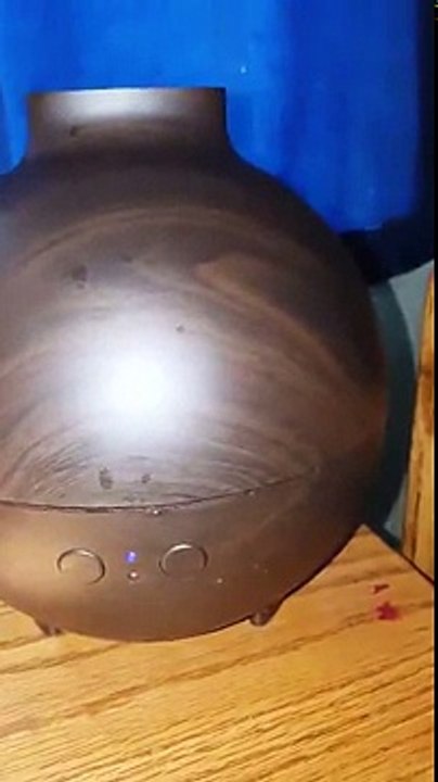 NexGadget 600ml Wood Grain Essential Oil Diffuser, Matches my dark furniture