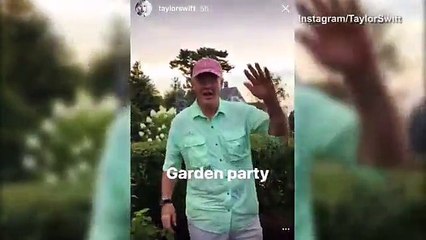 Taylor Swift shows off her green thumb with kale