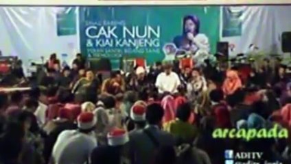 Cak Nun Mocopat Syafaat Bersama Kiai Kanjeng SALAH SATU CIRI MANUSIA ADALAH DIA BERADAB Part 2 of 2