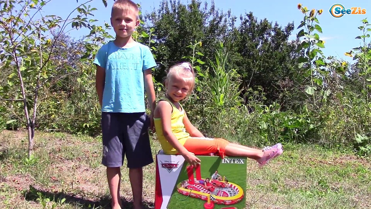 Бассейн Тачки Молния Маквин Игры в Бассейне Машинки Маквин Видео для детей Cars Toys McQueen Pool