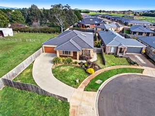 Lancefield - A Fresh Start  - Debra Lawry