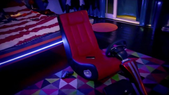 Babysitting - Les Scénaristes VF