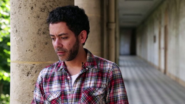 Situation Amoureuse : C'est Compliqué - Interview Emmanuelle Chriqui VO