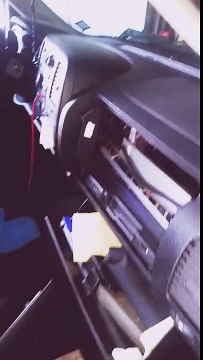 Upper glove box removal