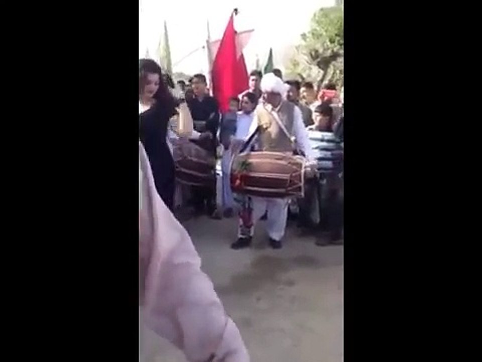 Girl Dance on Dhol