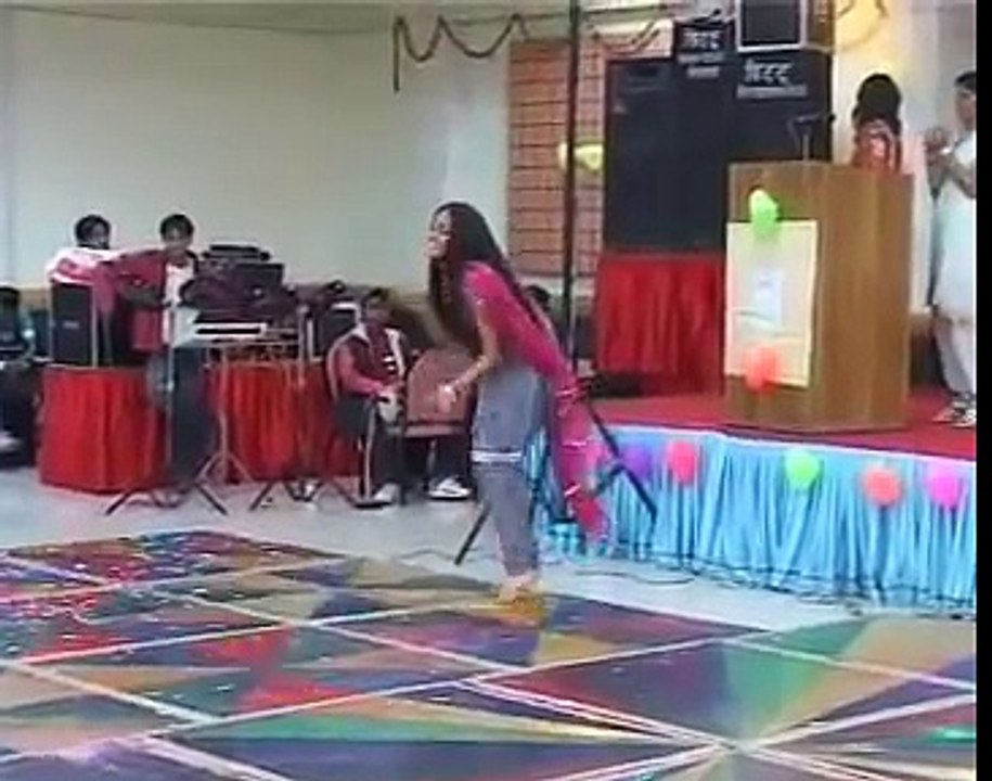 fullllllllll hottttttt very vry very very very amazing sexy new pakistani mujra