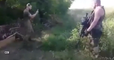 Des soldats ukrainiens jouent à Pokémon Go en zone de combat