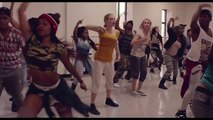 While We’re Young - Featurette Hip Hop (4) VO