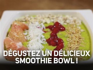 Recettes en 60s : un smoothie bowl curcuma-avocat