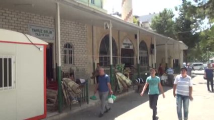 Aa'nın "Dakika Dakika Fetö'nün Darbe Girişimi" Kitabı Dağıtıldı