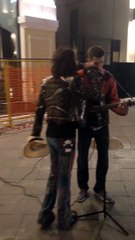 Aerosmith Steven Tyler sang with the street musician - Moscow 04.09.2015
