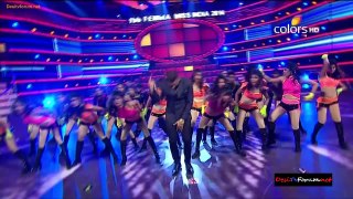 Latest Hot & sexy Girl Yo Yo Honey Singh Dance live performance 2016