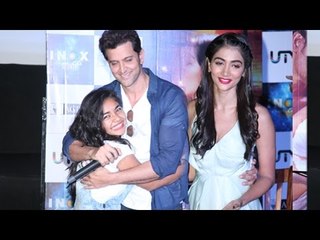 UNCUT: Mohenjo Daro - Hrithik Roshan & Pooja Hegde Meet FANS