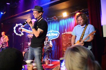 B.B. King Blues Club & Grill Concert 07-20-2016: Gin Blossoms - Somewhere Tonight