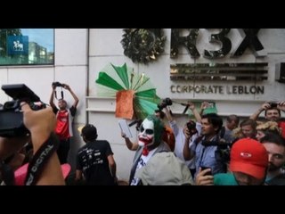 Com Shopping Leblon fechado, "rolezinho" acontece na rua com funk e churrasco