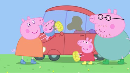Peppa Pig - Peppa and George wash the car (clip)