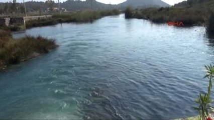 Demre Taş Havuzlarda Hem Serinliyor Hem Şifa Arıyorlar