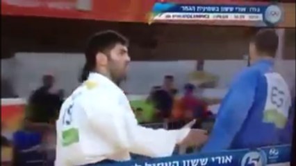 Egyptian Islam el-Shehaby refused to shake hands with Israeli Ori Sasson!