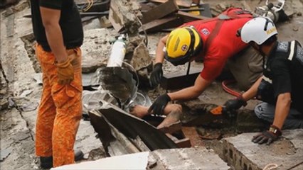 Al menos dos muertos tras el derrumbe de un muro en Manila