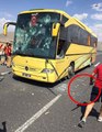 Galatasaraylı Taraftarlar, Beşiktaşlı Taraftarların Otobüsüne Saldırdı