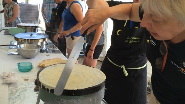 Atelier crêpes au Festival Les Celtiques