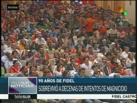 Fidel Castro cumple hoy 90 años de rebeldía y resistencia