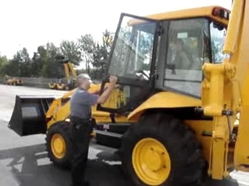 essai d'un JCB 3C à Rocester, Std