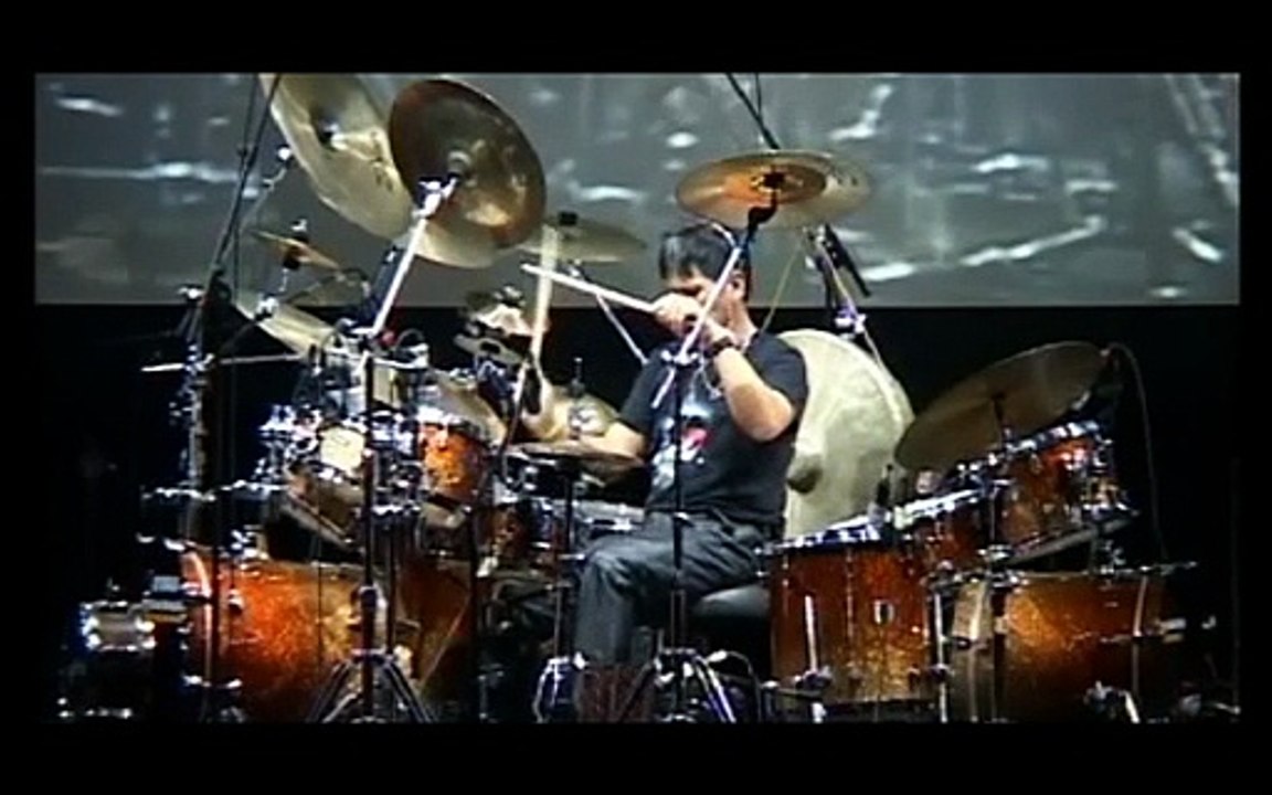 GILANG RAMADHAN PART 2 - BANDUNG DRUMSDAY 2010