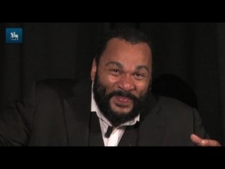 Governo francês se volta contra humorista anti-semita