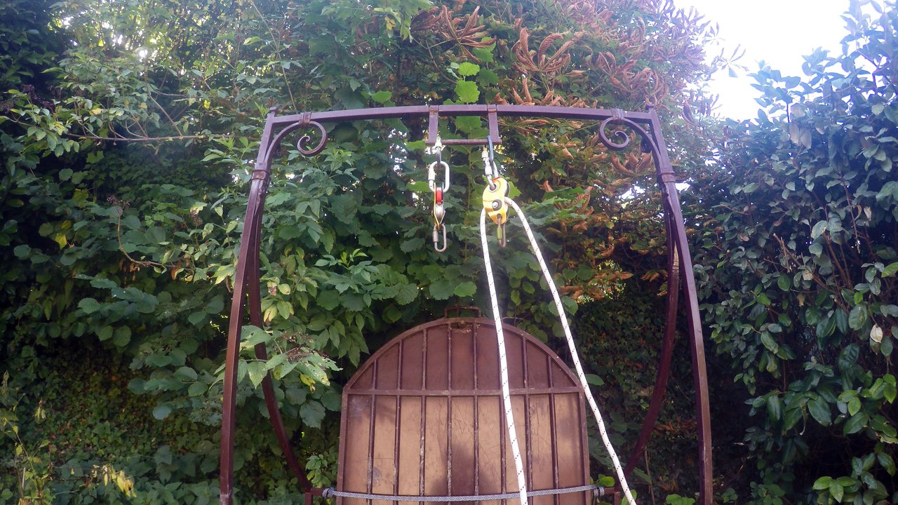 Spéléo à puits bouilland préparation de la descente