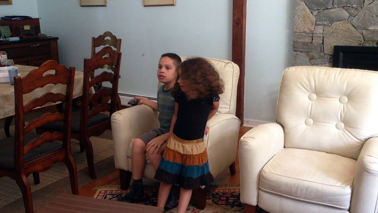 Christian and Veronica playin around...