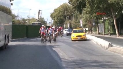 Beşiktaş'ta Demokrasi İçin Pedal Çevirdiler