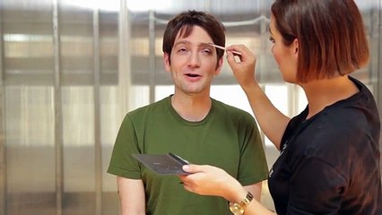 男扮女妝 大叔驚呼像媽