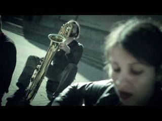 LE-LI - Paris-Orly - live buskers