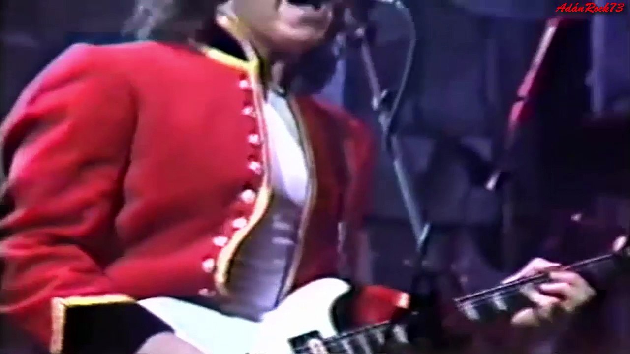 Gary Moore & Phil Lynott - Out In The Fields (Live 1984)