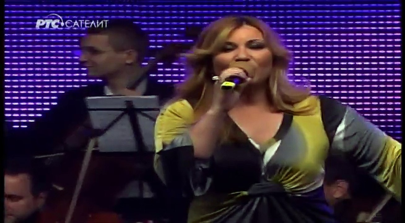 Jelena Brocic - Mnogo mi je stalo (Letnji karavan) LIVE