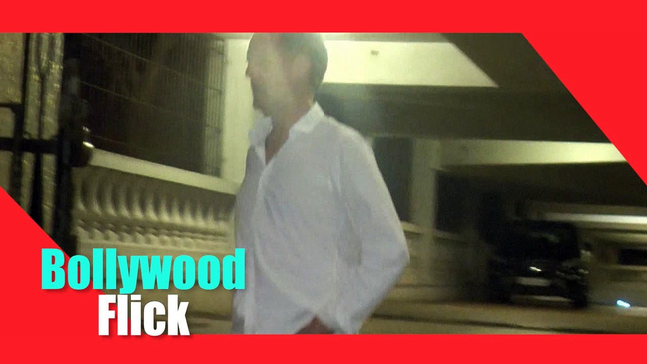 FARHAN,SHRADDHA,PRACHI & OTHERS SPOTTED AT RITESH SIDDHAVANI HOUSE
