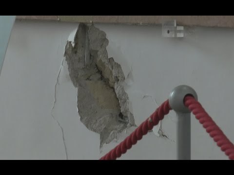 Napoli - Maltempo, danni alla cappella del Maschio Angioino (11.08.16)