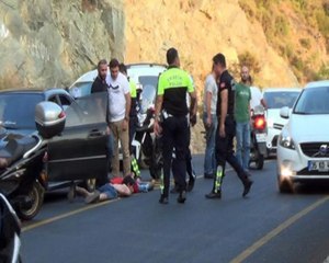 Babasının Arabasını İzinsiz Alan Ehliyetsiz Sürücü, Şehri Birbirine Kattı